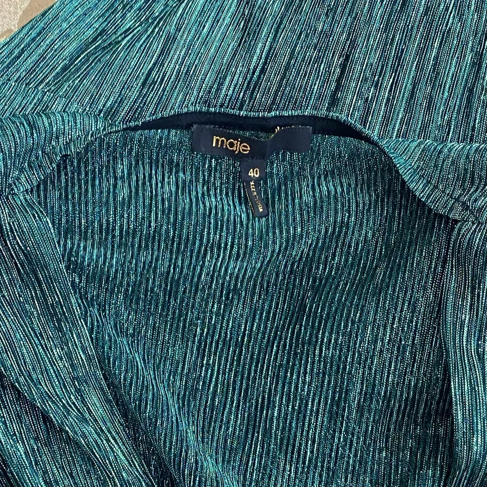 Maje Stretch Lurex Ruffled Dress in Emerald sz 40 8 - Picture 3 of 3